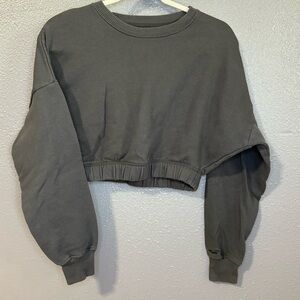 Hollister Charcoal Cropped top xs